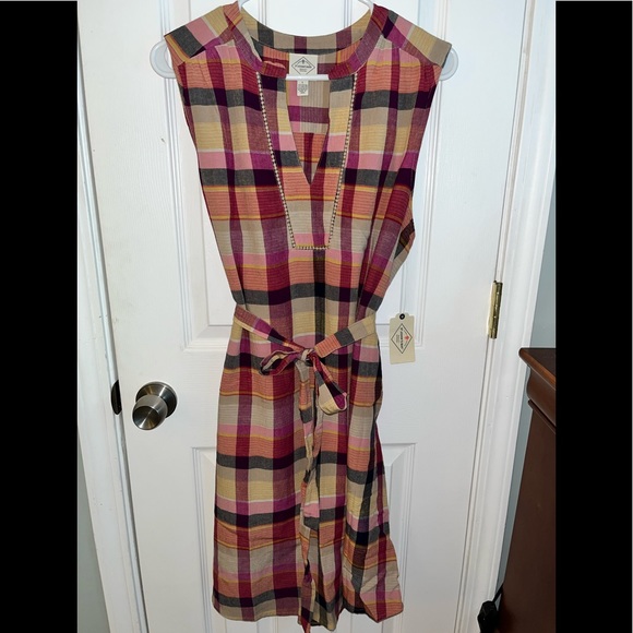 St Johns Bay summer dress. Never worn, NWT. L-38”, Pit to Pit-22”. Size Large. - Picture 1 of 4